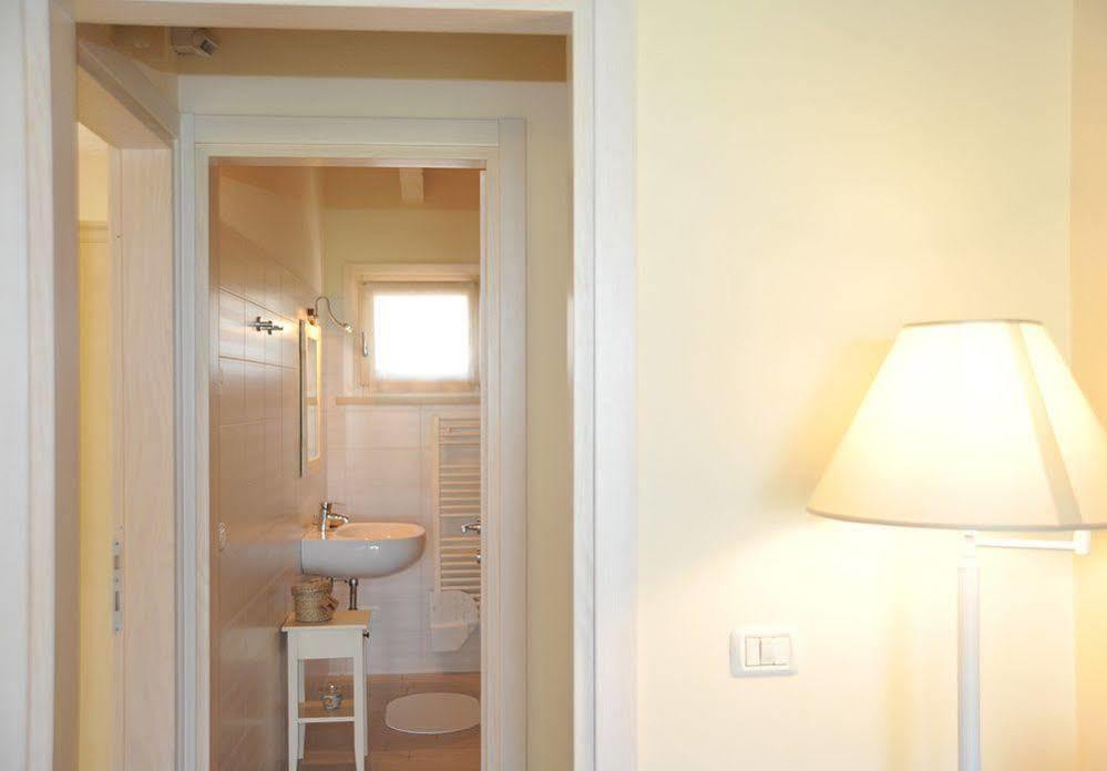 Agriturismo Colle Dei Pivi ปอนติ ซุล มินโช ภายนอก รูปภาพ